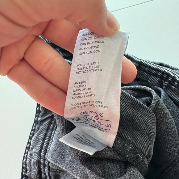 Pilcro Denim Pleated Mini Skirt size 10 Acid‎ Wash Black Grunge Skater Style - Picture 5 of 7